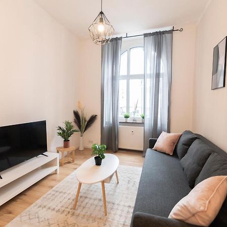 Peter Apartments - Premium Wohnung I 95Qm I 3 Schlafzimmer I Grosses Bad I Kueche I Wohnzimmer I Tv Фульда Екстер'єр фото